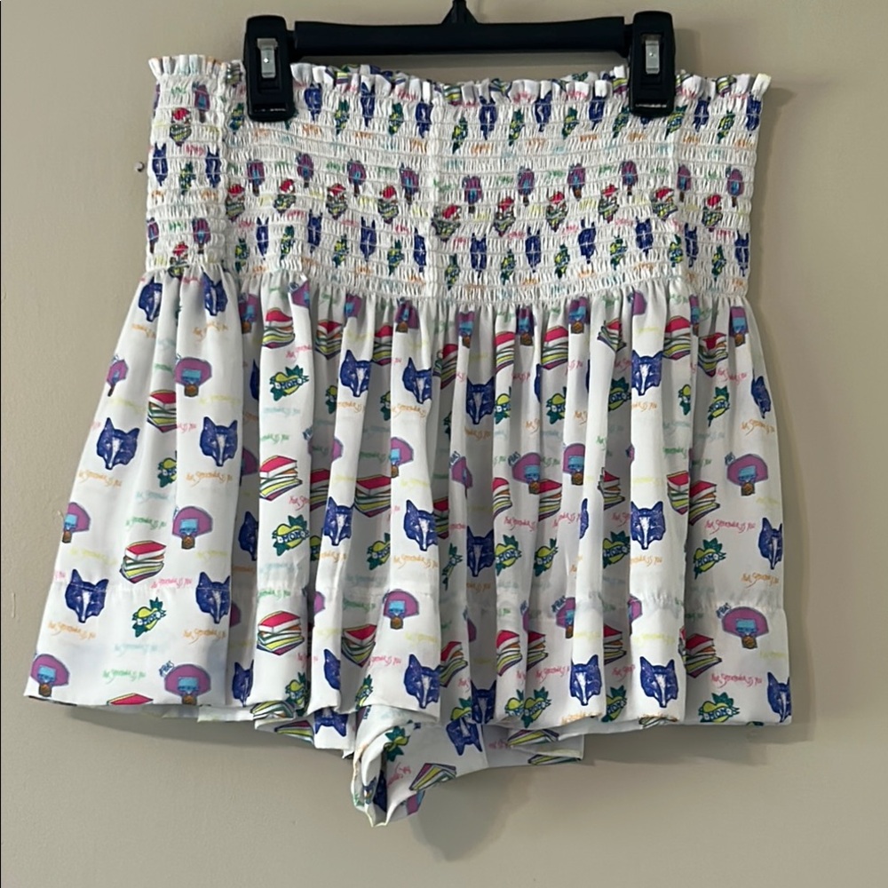 KOCH White Graphic Satin Shorts Your Super Power Is You Goal Book Heart Mom Med